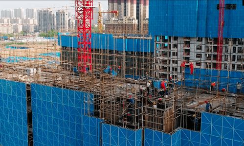 濮阳建业各项目六月家音丨不畏酷暑 为交房加速度